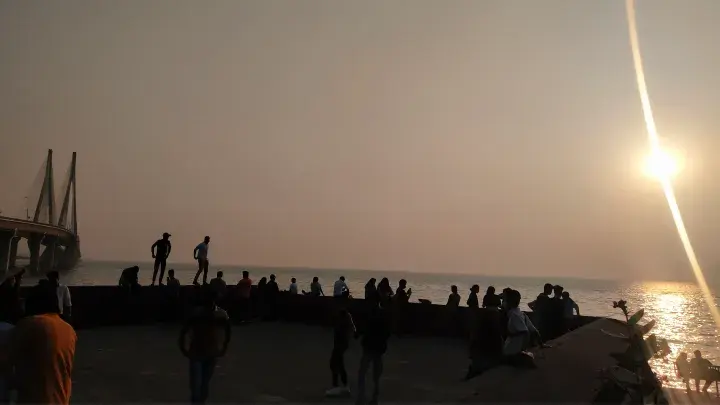Enjoy Sunset at Bandra Fort
